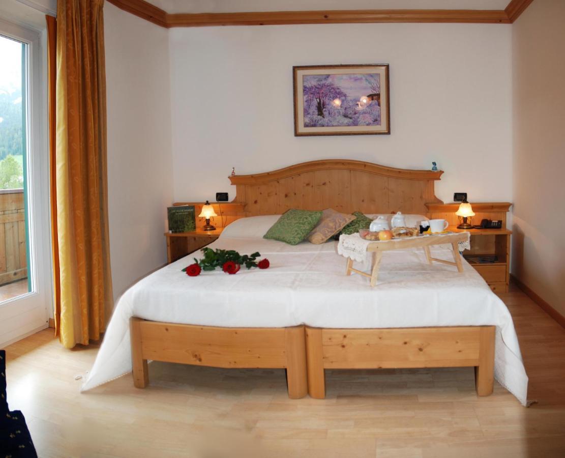Hotel Dolomiti Di De Martin D Oscar Comèlico Superiore エクステリア 写真