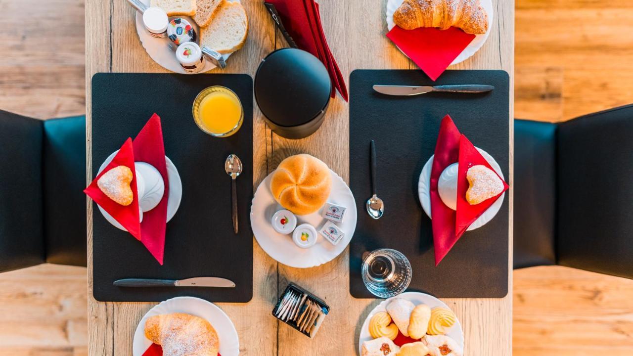Hotel Dolomiti Di De Martin D Oscar Comèlico Superiore エクステリア 写真