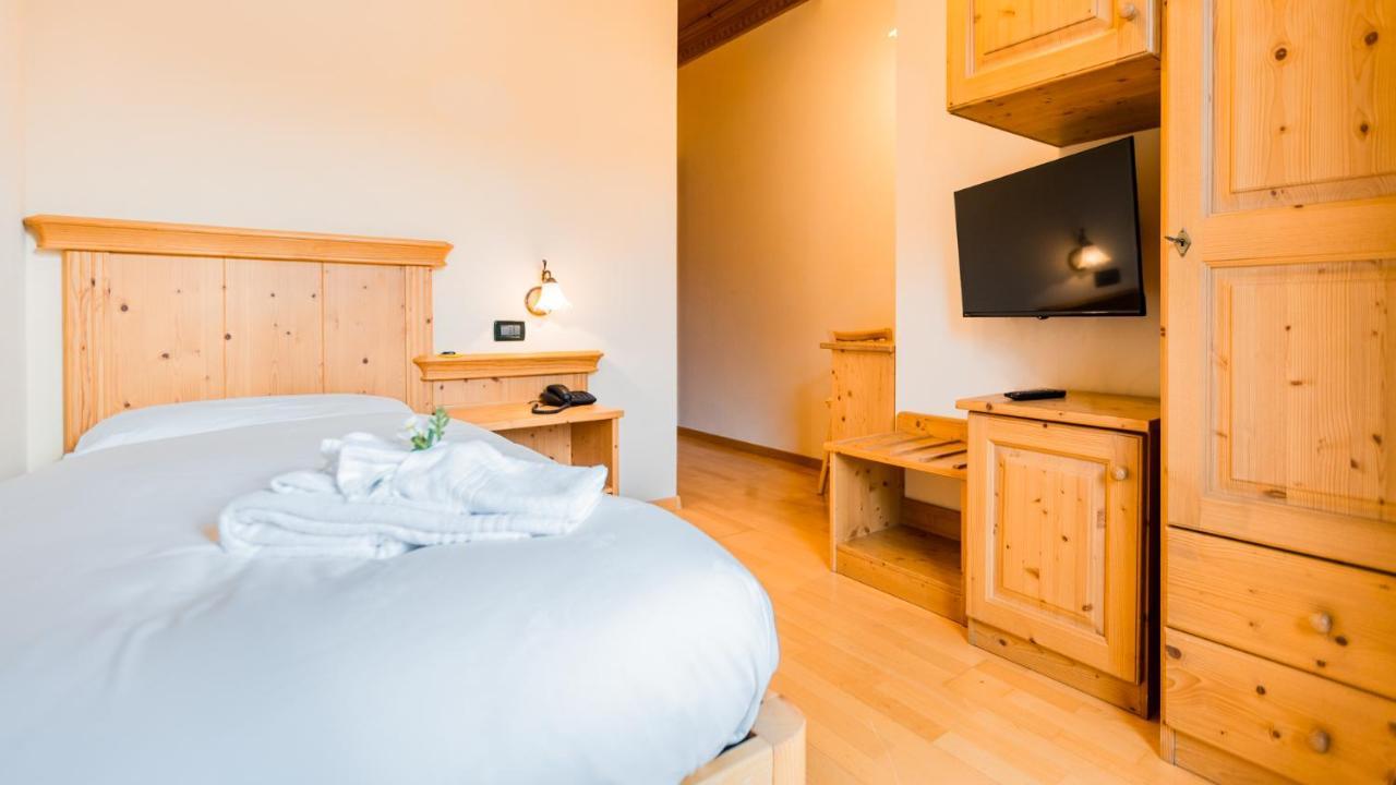 Hotel Dolomiti Di De Martin D Oscar Comèlico Superiore エクステリア 写真